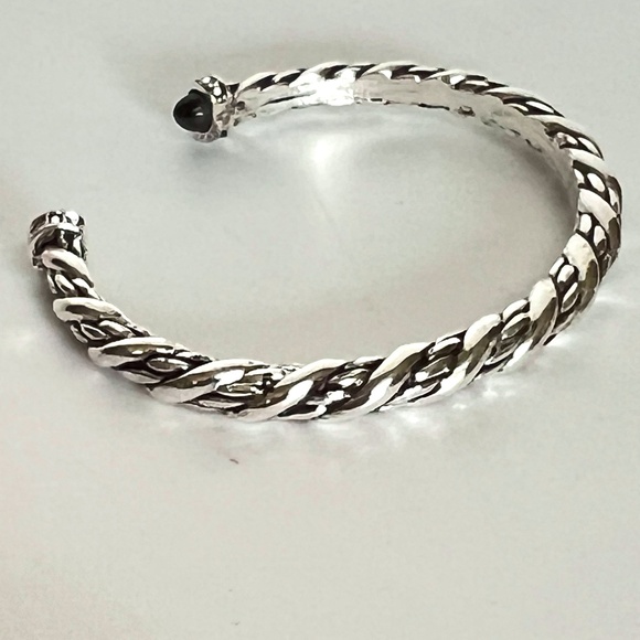 Silver Tone Twisted Cuff Braclett - Picture 1 of 6